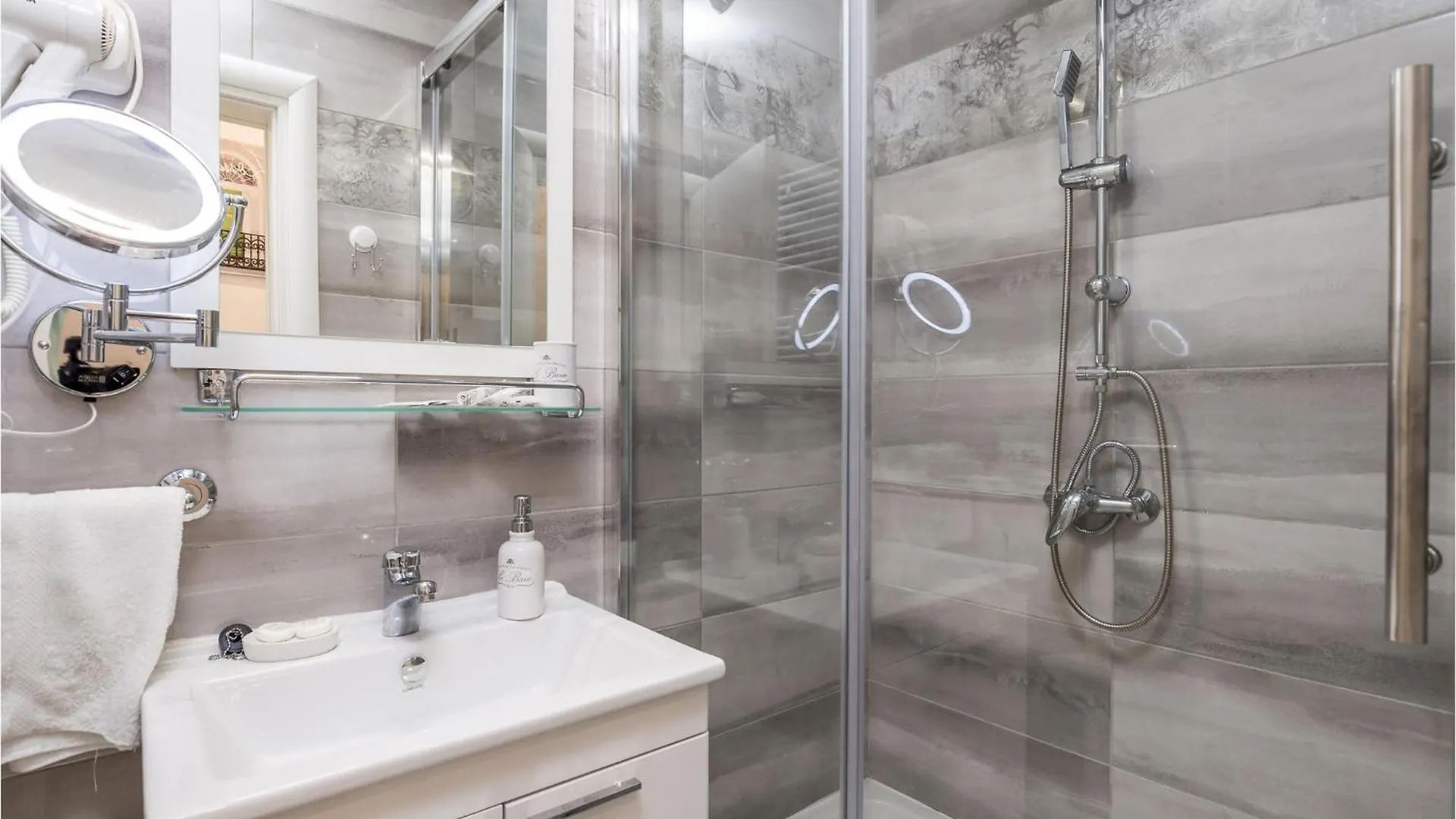 2 Bedroom Awesome Apartment In Fužine